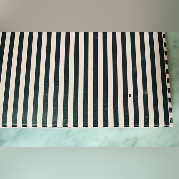 Juicy Couture Signature Decorative Box - Picture 12 of 12